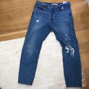 Levi’s wedgie fit jeans